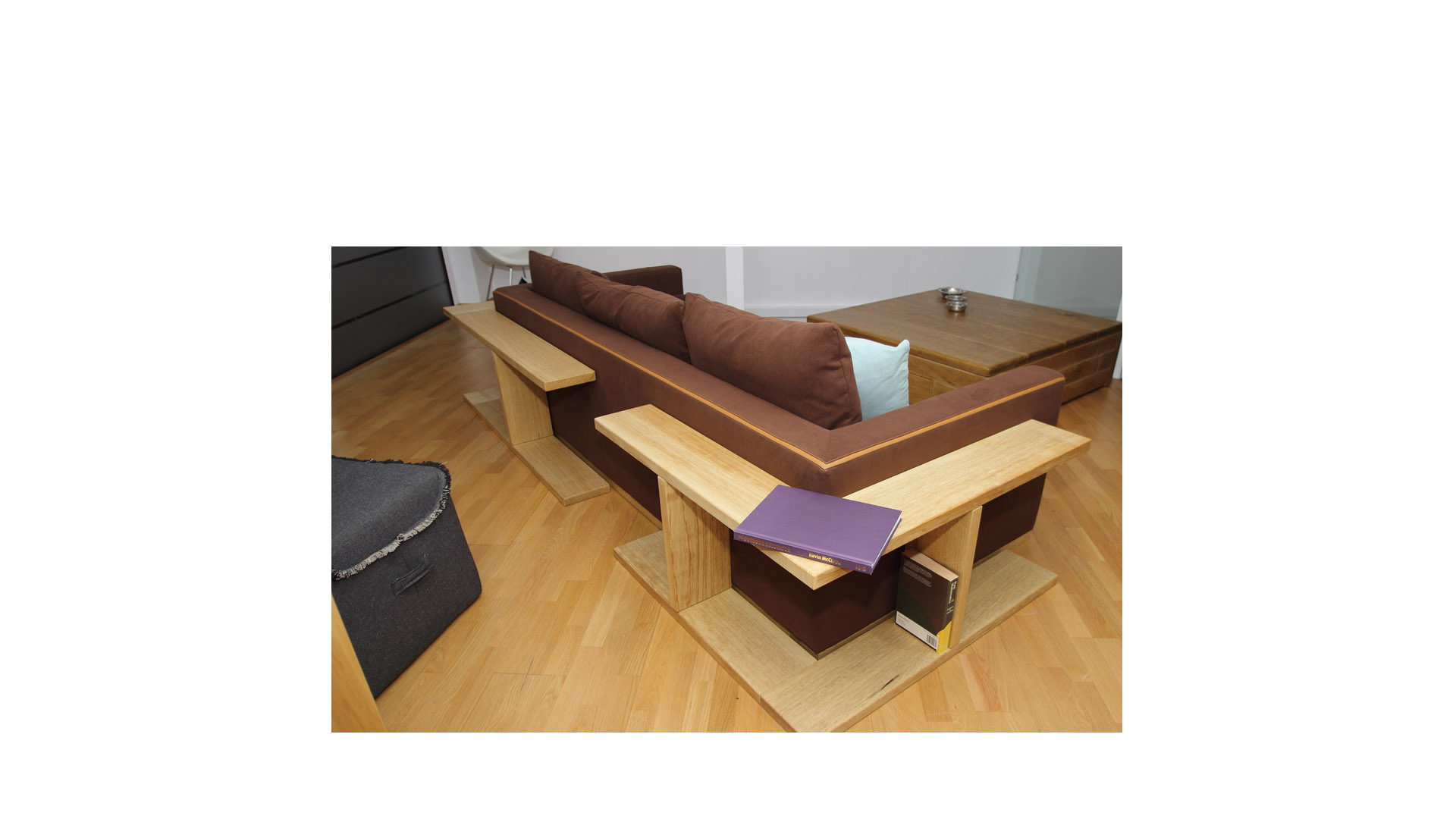 minimal classic sofas