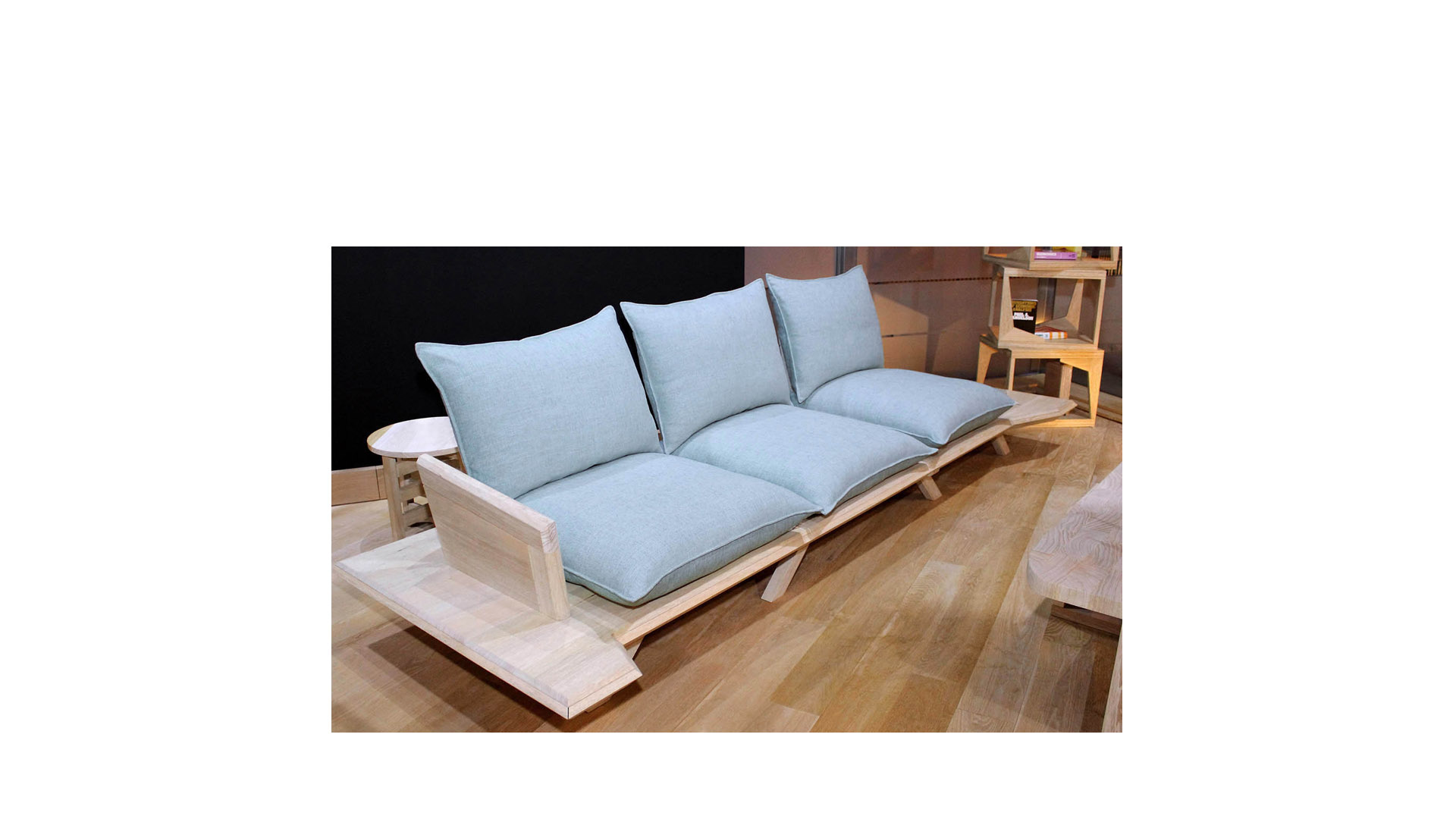 minimal classic sofas