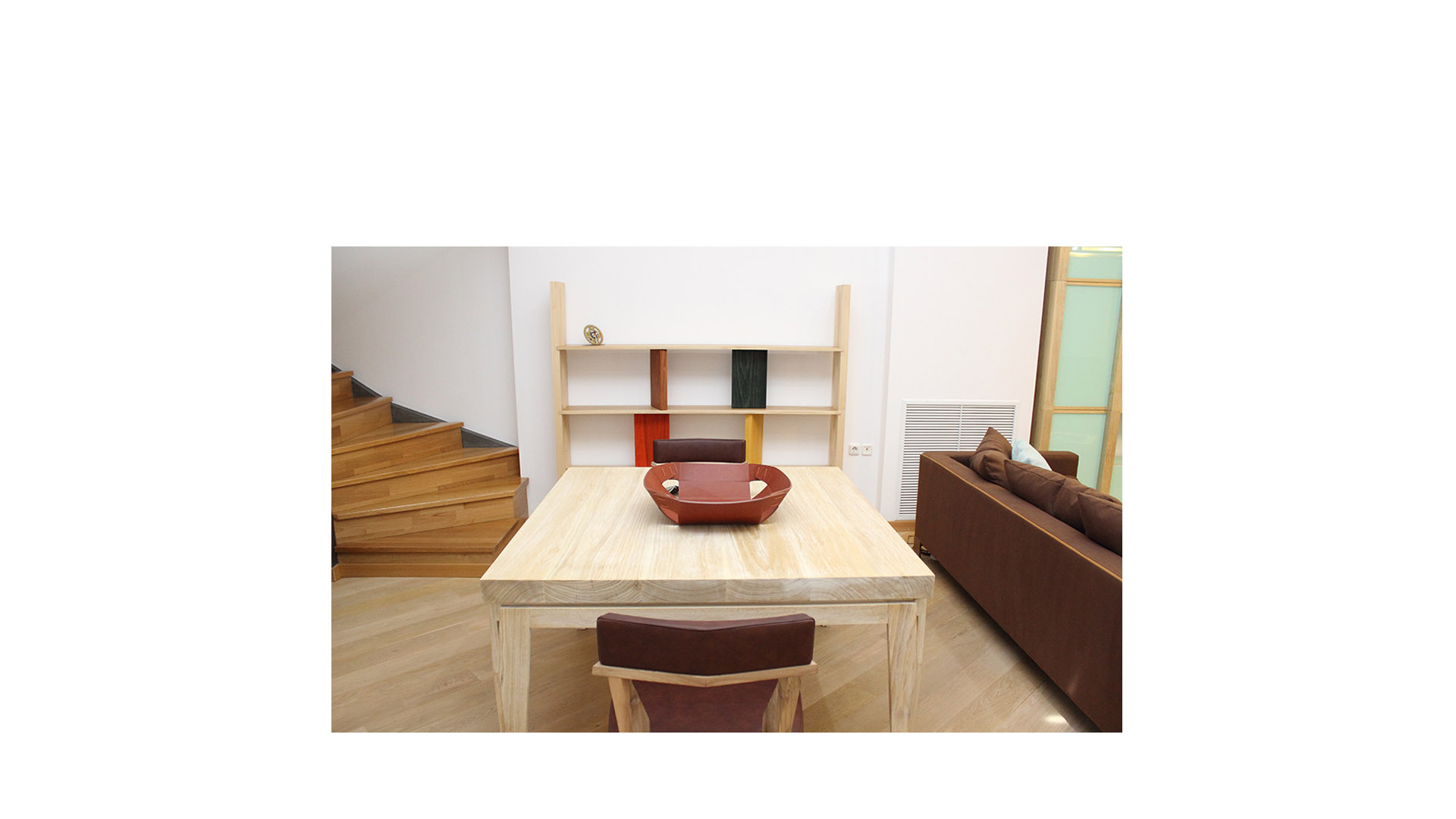 minimal classic dining tables