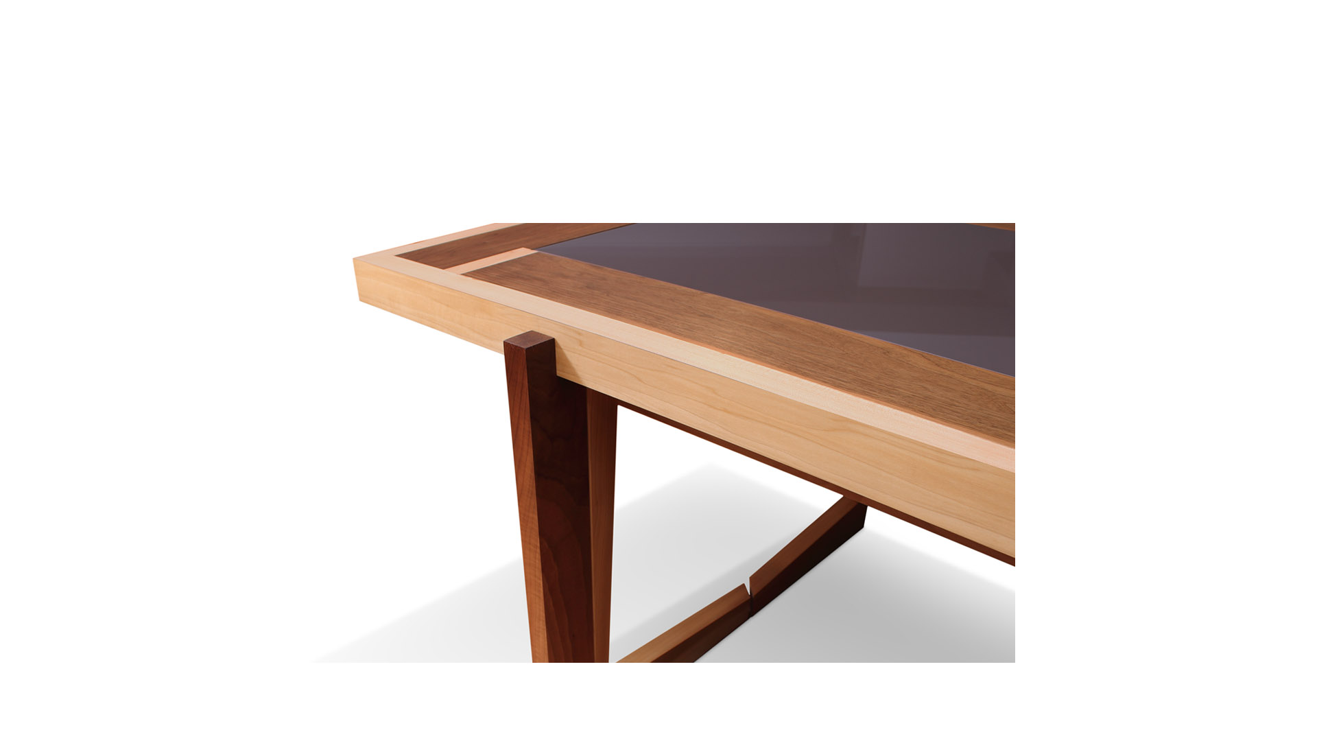 minimal classic dining tables